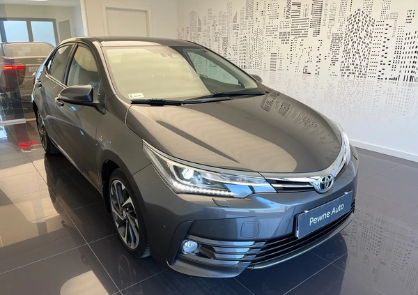 Toyota Corolla cena 64900 przebieg: 149200, rok produkcji 2017 z Pilica małe 22